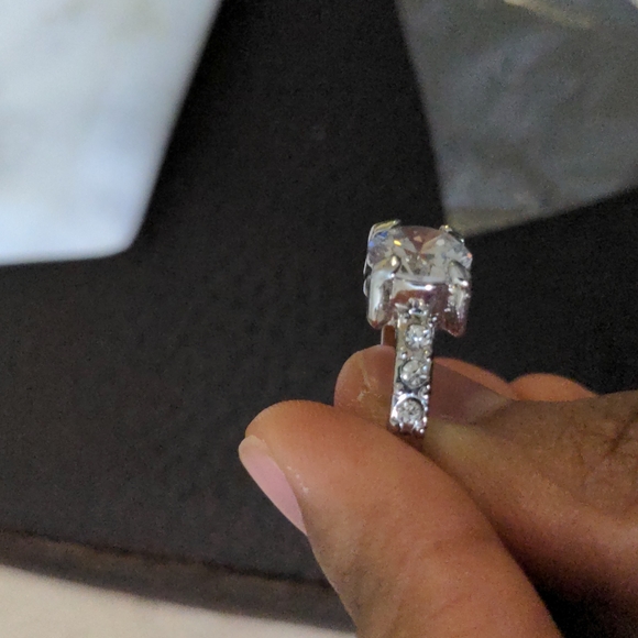 NWOT Ring with clear white stones - Picture 4 of 4